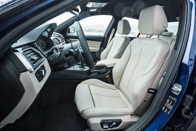 BMW 340i asiento