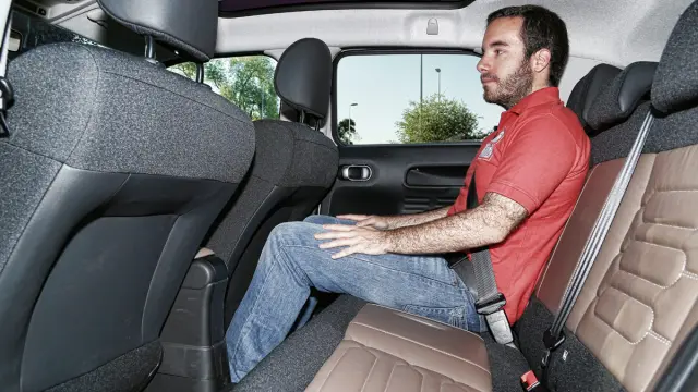 Citroën C4 Cactus BlueHDI 100 plazas traseras