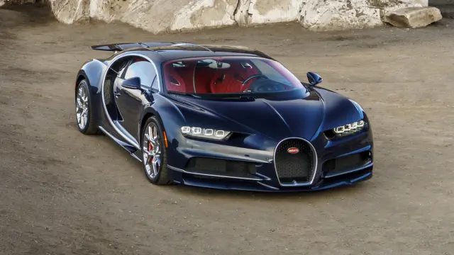 Bugatti Chiron Pebble Beach frontal
