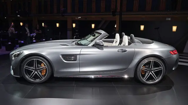 Mercedes AMG GT C Roadster lateral