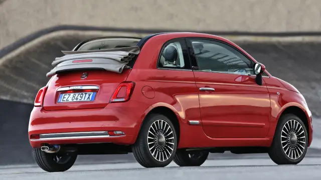 Fiat 500 2016 tres cuartos trasero