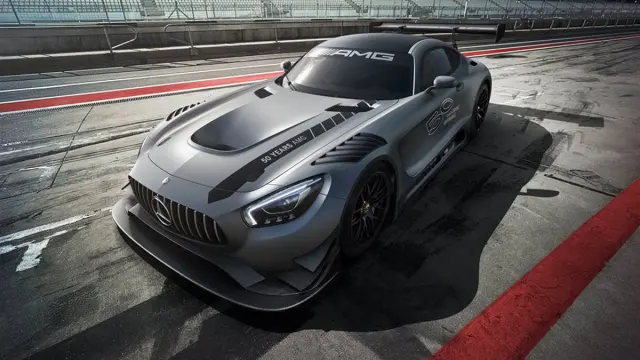 Mercedes-AMG GT3 Edition 50 delantera