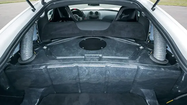 Dodge Viper ACR zaga interior