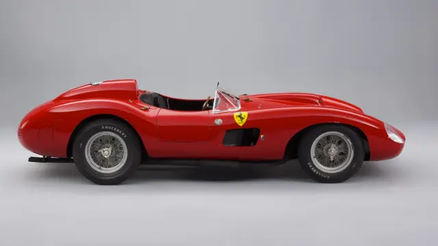 Ferrari 335 S Scaglietti lateral