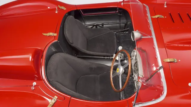 Ferrari 335 S Scaglietti asientos