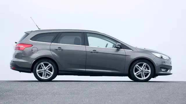 Ford Focus Turnier lateral