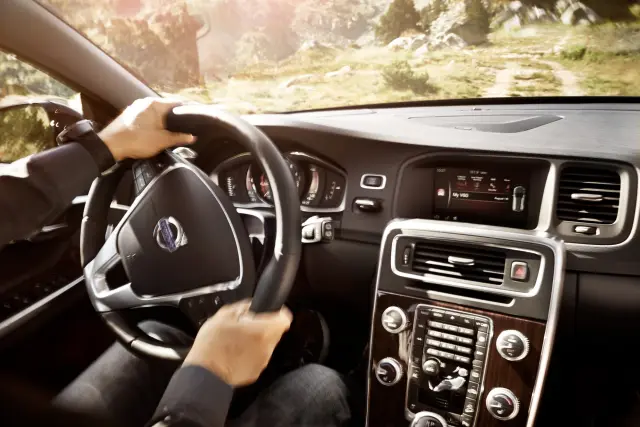 volvo V60 Cross Country 2016 dirección