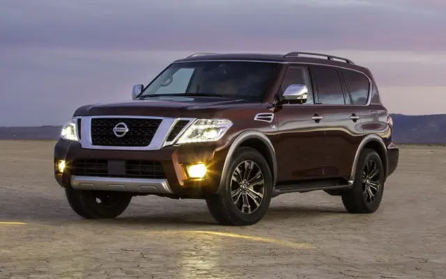 Nissan Armada 2017 tres cuartos delanteros
