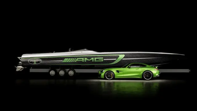 Cigarette Marauder 50 Mercedes-AMG GT R lateral