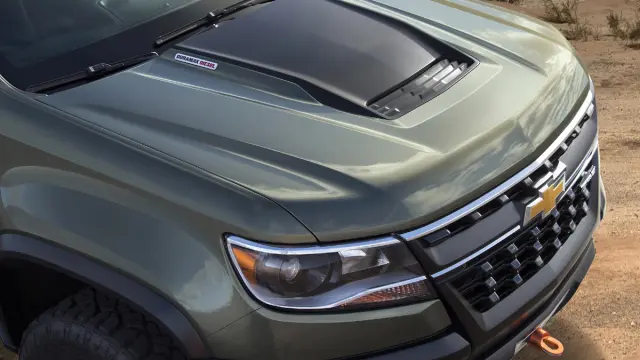 Chevrolet Colorado ZR2 Concept capo