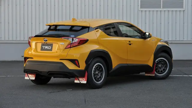 Tokio-Auto-Salón-2017-Toyota-c-hr-extreme-style-zaga