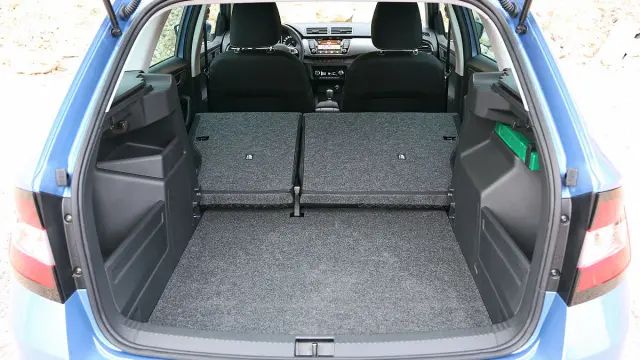 Skoda Fabia Combi asientos interior maletero máximo