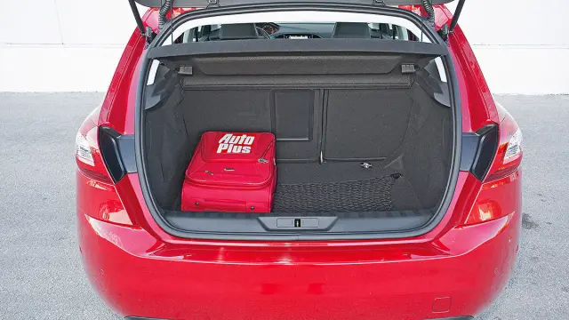 Peugeot 308 maletero