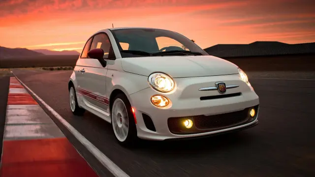 coches-divertidos-eficientes-Abarth-500