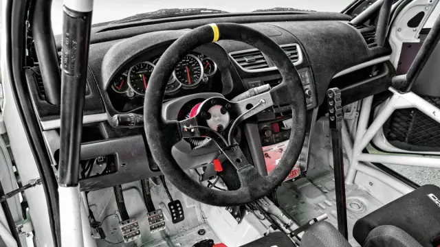 Suzuki Swift Sport Hayabusa interior