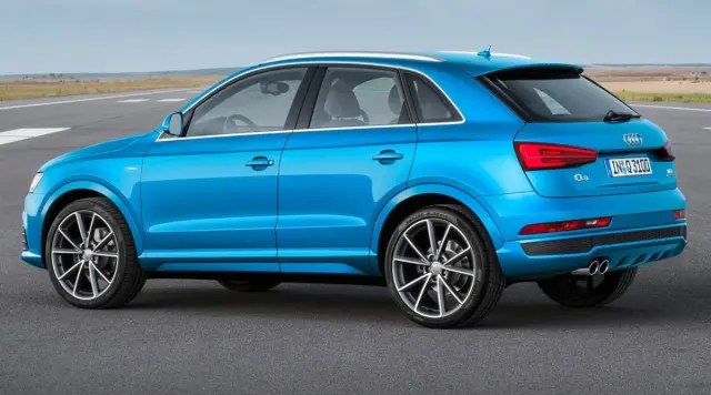 Audi Q3 trasera