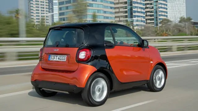 smart fortwo trasera
