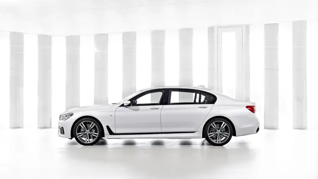 Nuevo BMW Serie 7 2015 lateral