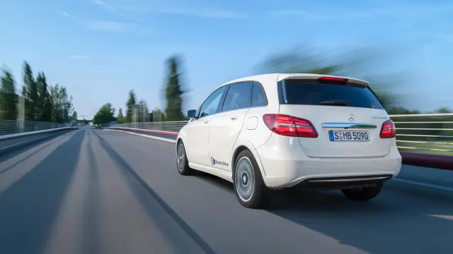 Mercedes Clase B Electric Drive trasera