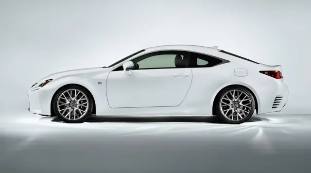 Lexus RC