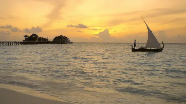 mejores hoteles del mundo Gili Lankanfushi Maldives playa