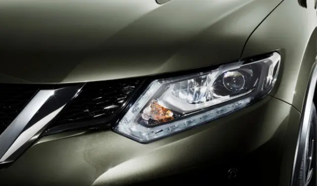 Nuevo Nissan X-Trail 2014 detalle ópitca delantera