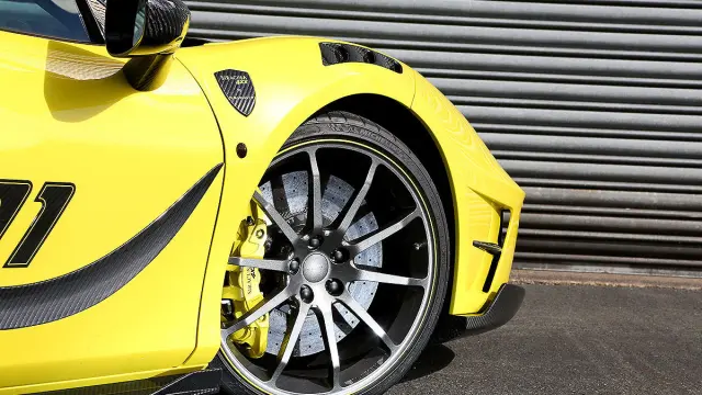 6 Duelo tuning radical: Mansory 4XX Siracusa und AMG GT S