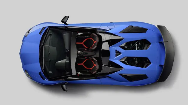 Lamborghini Aventador SV Roadster cenital