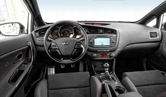 Kia Pro_cee'd GT salpicadero