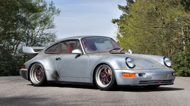 subasta Porsche 911 RSR 3.8 de 1993 sin usar delantera tres cuartos