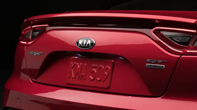virtud-kia-stinger-nurburgring