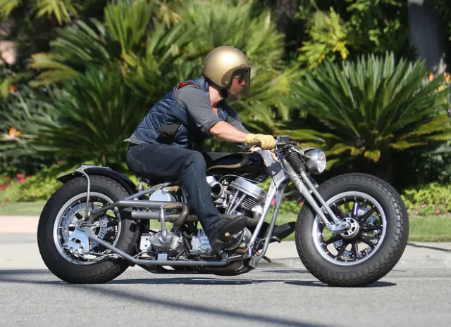 Brad Pitt Motos 2