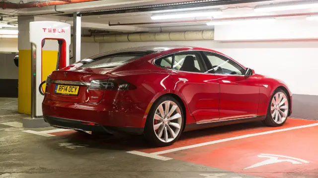 curiosidades-tesla-casi-sin-mantenimiento