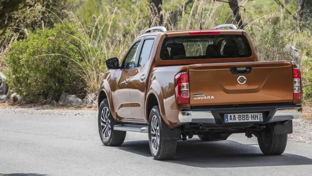 Nissan Navara NP300 2016 trasera