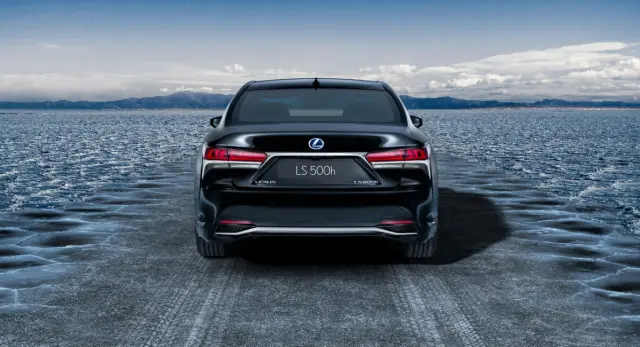 Lexus LS 500h 2017 5