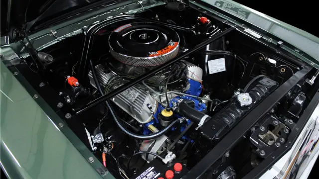 Shelby Mustang GT350-H de 1966 motor