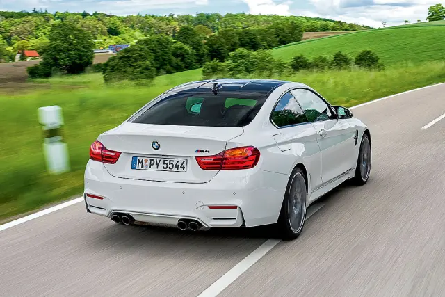 Prueba radical: BMW M4 Competition drift zaga lateral dinámica