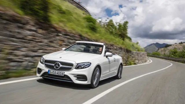 Mercedes Clase E Cabrio 2017 movimiento