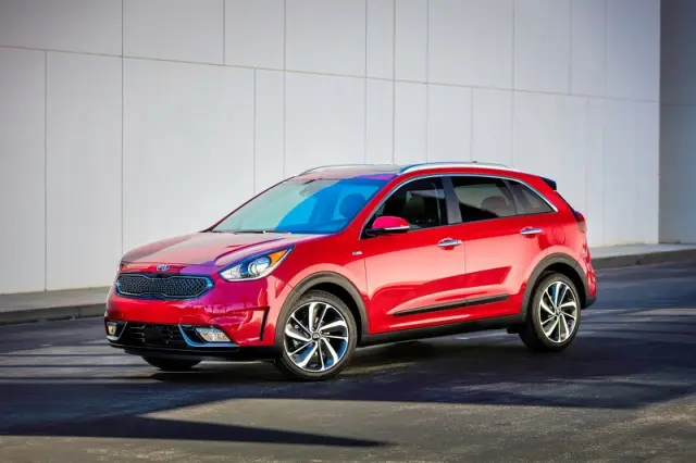 Nuevo Kia Niro 2017 tres cuartos delantero
