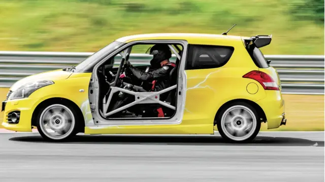 Suzuki Swift Sport Hayabusa lateral