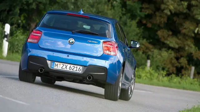 Mejores compactos según top gear BMW M135i zaga