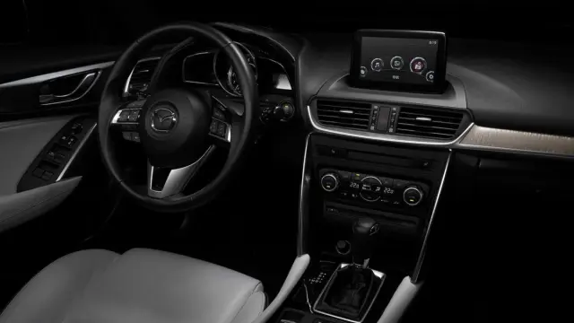 Mazda CX-4 interior