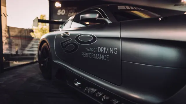 Mercedes-AMG GT3 Edition 50 lateral