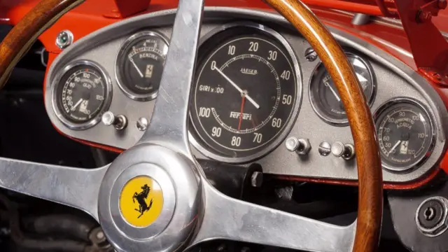 Ferrari 335 S Scaglietti cuadro mandos