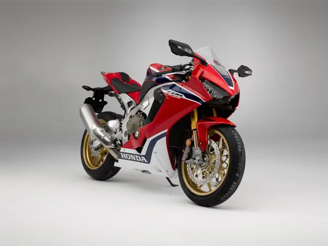 Nueva Honda CBR1000RR 2017 1