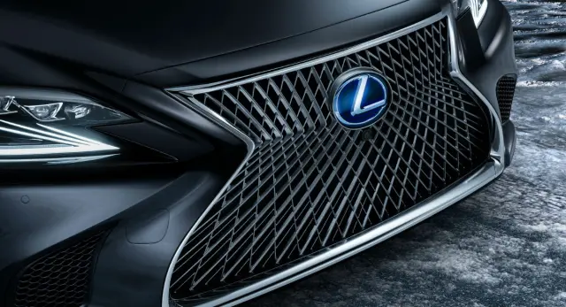 Lexus LS 500h 2017 11