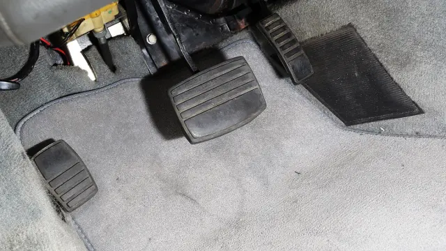 Prueba-DeLorean-DMC-12-pedalier