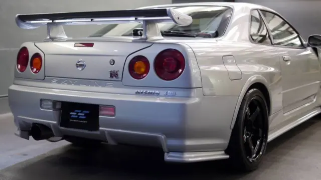 Venta Nissan Skyline GT-R Nismo Z-Tune zaga