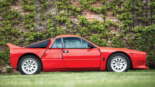 Lancia 037 Stradale Subasta perfil