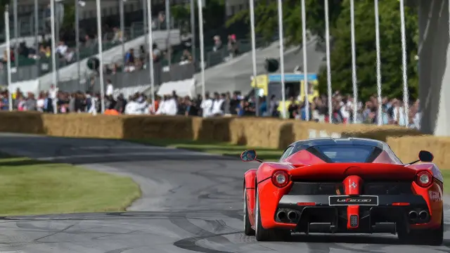 hiperdeportivos-ensueño-circuito-ferrari-laferrari-zaga